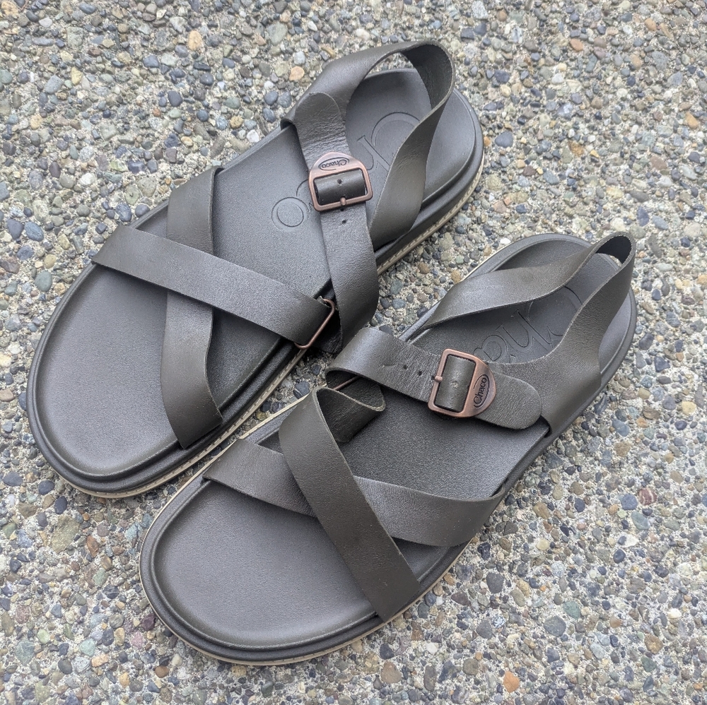 Chaco Olive Townes Leather Sandals. Size 12